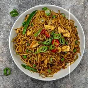 Chicken pan fried noodles