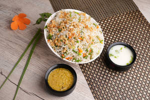 Spice Chilly Garlic Veg. Fried Rice