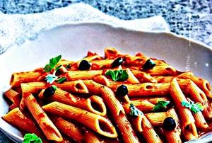 Red sauce pasta 
