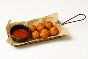Cheese Balls [6 Pieces]