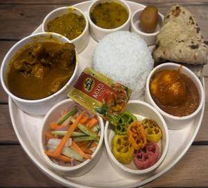 Chicken Curry Thali