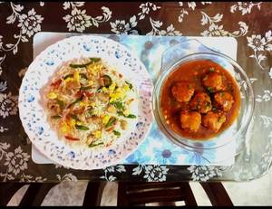 Egg-Chicken Fried Rice+ Chicken Manchurian Combo
