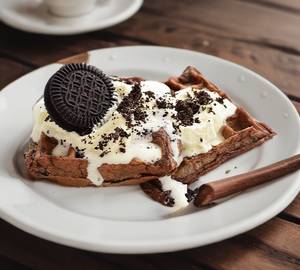 Cookies and cream (white)