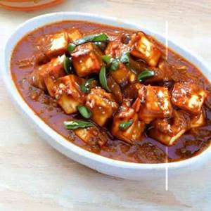 Spicy chilli paneer gravy