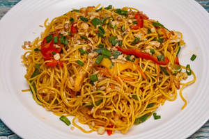 Veg Hakka Noodles