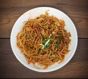 Schezwan noodles veg