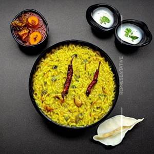 Hyderabadi Chicken Biryani                  