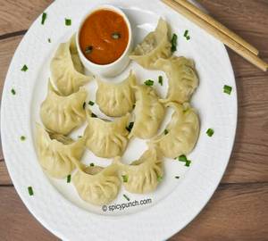 Steamed Chicken Momos (5Pcs)