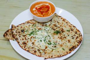 Paneer Naan with Gravy