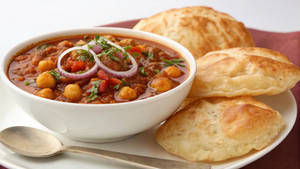 Chole Bhature (2 Pcs.)