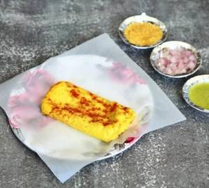 Surti Locho [200 Grams]