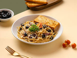 Spaghetti Aglio Olio Pepperoncino