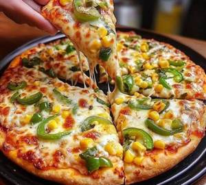 Corn capsicum pizza
