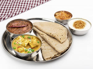 Matar Paneer & Dal Makhani With Roti Or Paratha Or Rice