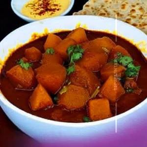 Aloo Lasuniya