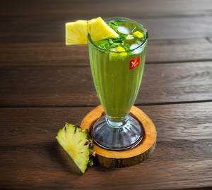 Pineapple mojito