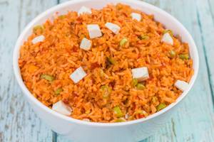 Paneer Schezwan Fried Rice Bowl