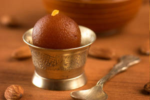 Mini Gulab Jamun (12 Pcs)