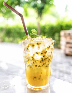 Passion Fruit Mojito