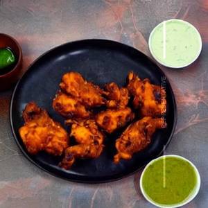 Chilli chicken pakoda
