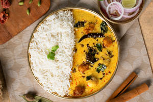 Punjabi Kadhi Pakoda With Steamed Rice (serves 1)