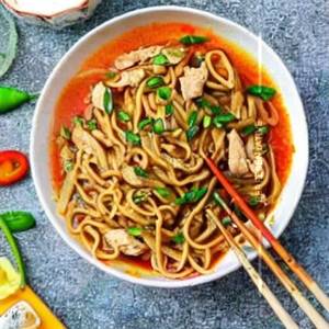 Chicken Noodles In Thai Sauce