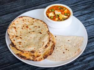 Matar Paneer + 3 Tawa Roti