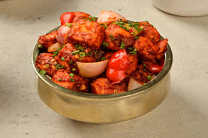 Hawkers Chilli Paneer Dry (12 Pcs)