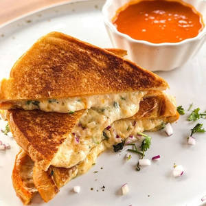 Tandoori Mayo Paneer Club Sandwich
