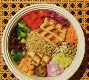 Chicken & Quinoa Wholesome Salad Bowl