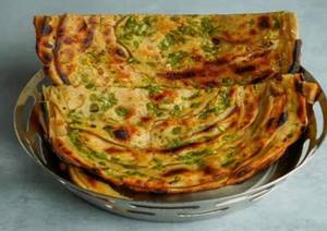 Hari Lal Kali Mirch Paratha