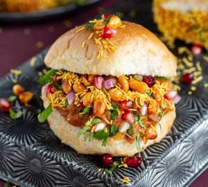 Kacchi dabeli