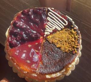 Assorted Basque Cheesecake Box (1Kg)