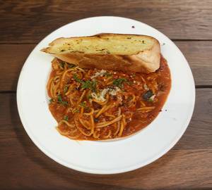 Spaghetti Pasta Chicken Red Sauce