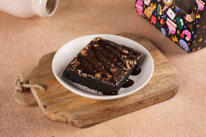 Classic Nut Brownie