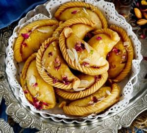 Ghee Gujiya