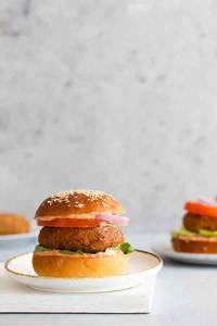 Aloo Tikki Burger