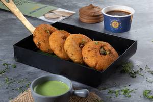 Dahi Akhrot Ki Khatai