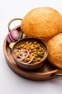 Amritsari Chole Bathure