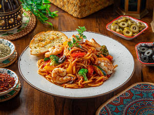 Prawns Spaghetti Pasta In Arrabiata Sauce