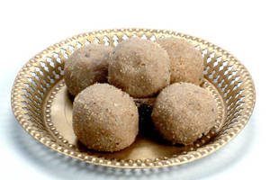 Churma laddu