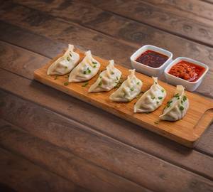 Veg Paneer Momos