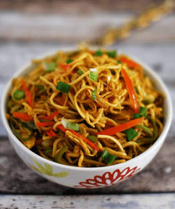 Veg Hakka Noodles