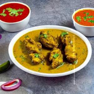 Kadhi pakora