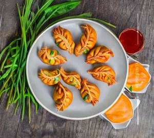 Peri peri paneer momos fried