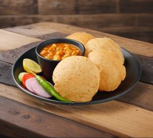 Poori Sabzi [6 Pieces]