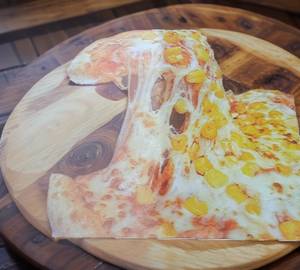 Cheese & corn pizza