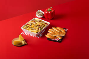 McN Cheese Non Veg Pasta Meal for 1