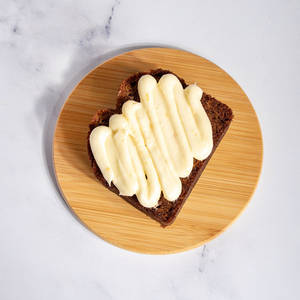 Moist Carrot Cake With Cream Cheese Frosting (slice)