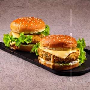 Double Cheese Chicken & Thyme Burger